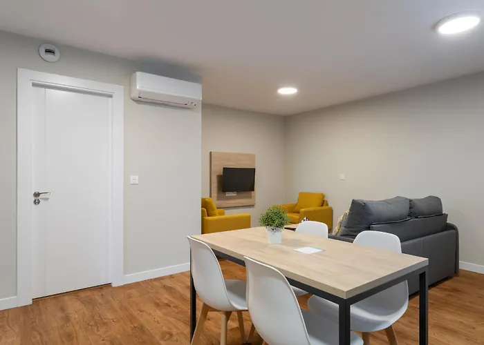 아파트호텔 Insidehome - Catedral 4*